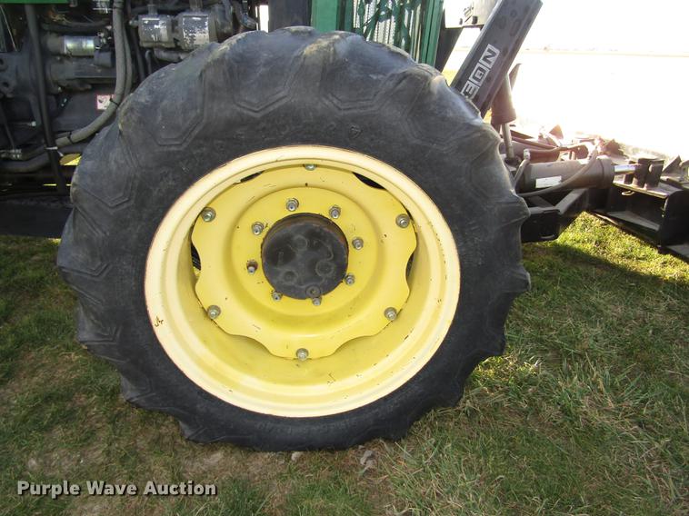 image for item DD2998 1996 John Deere 5500 MFWD tractor
