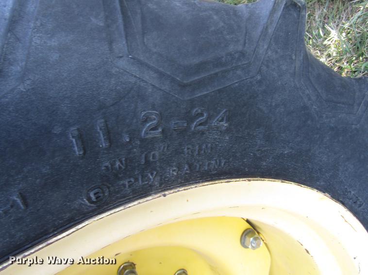 image for item DD2998 1996 John Deere 5500 MFWD tractor