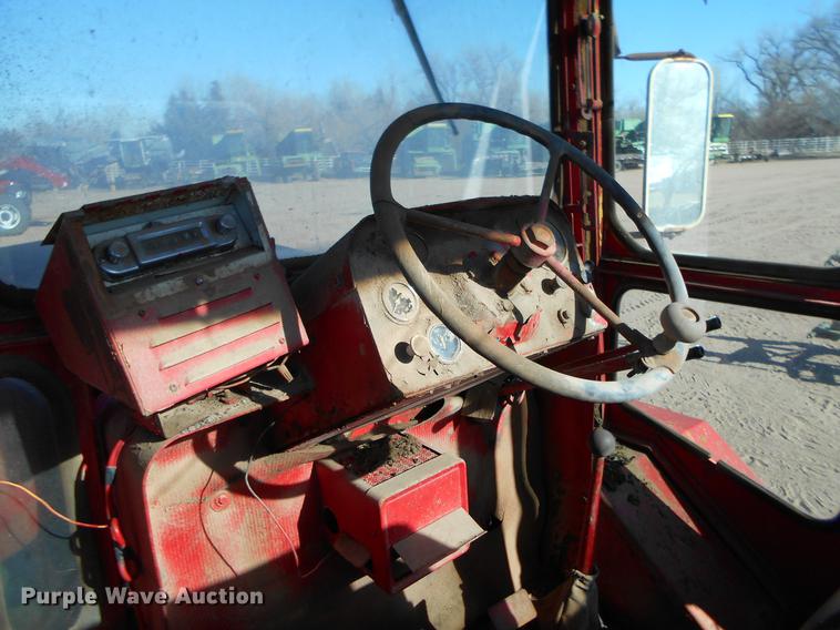 image for item DK9249 Versatile 145 4WD tractor