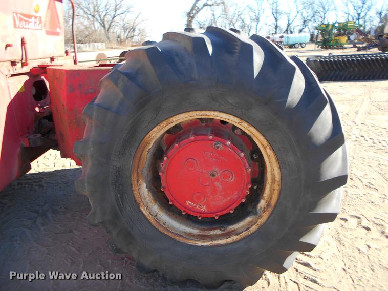 image for item DK9249 Versatile 145 4WD tractor