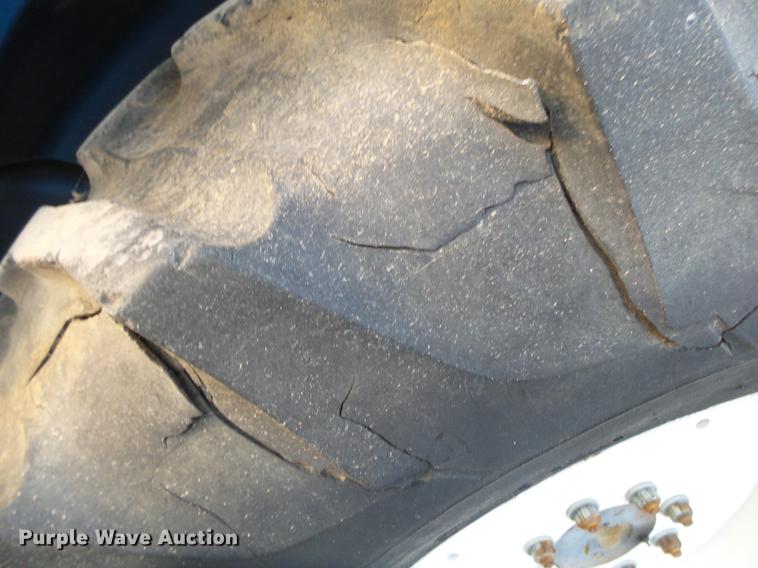 image for item DS9644 1997 New Holland 6635 tractor