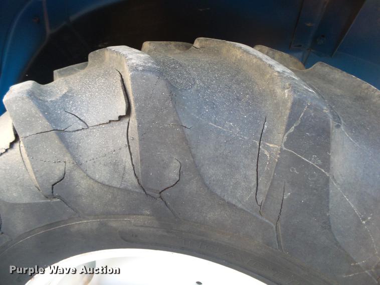 image for item DS9644 1997 New Holland 6635 tractor