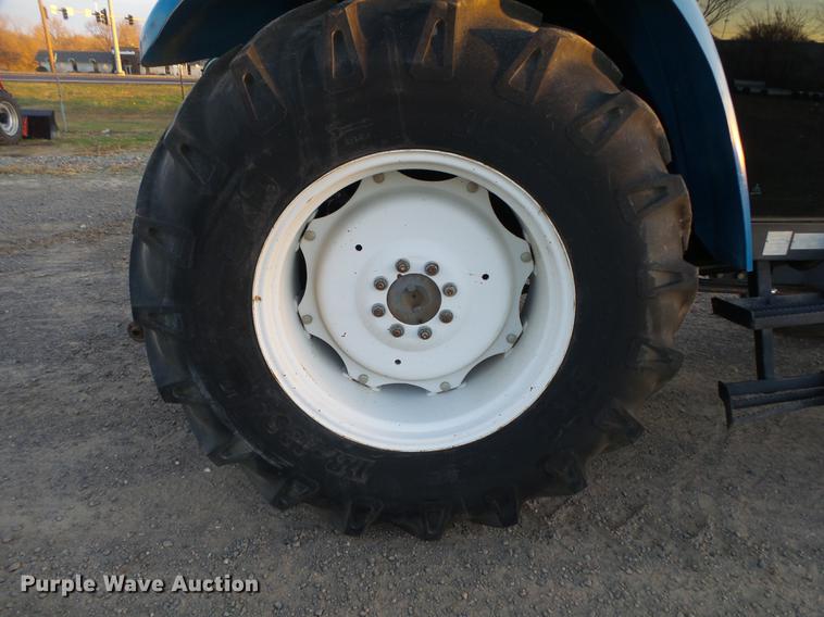 image for item DS9644 1997 New Holland 6635 tractor