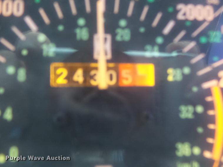 image for item DS9644 1997 New Holland 6635 tractor