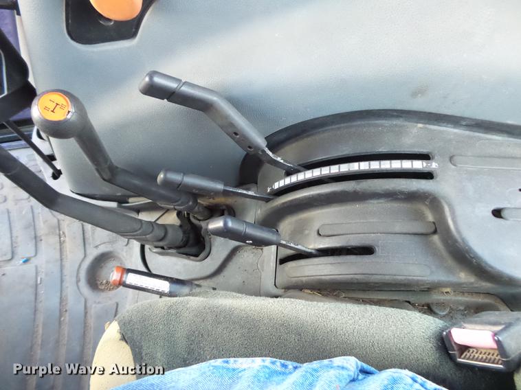 image for item DS9644 1997 New Holland 6635 tractor