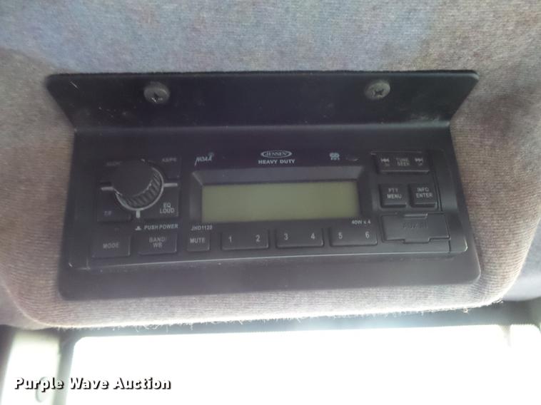 image for item DS9644 1997 New Holland 6635 tractor