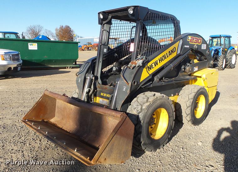 image for item DS9645 2012 New Holland L230 skid steer