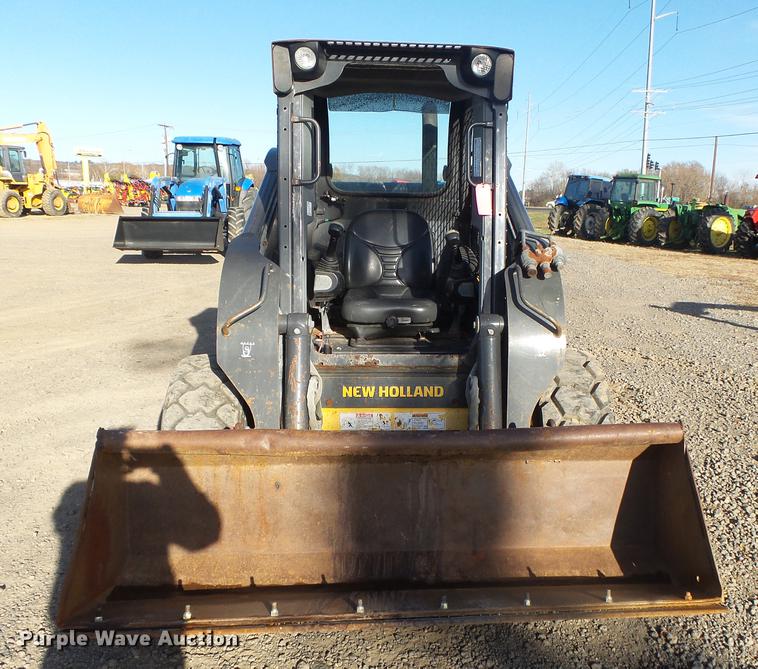 image for item DS9645 2012 New Holland L230 skid steer