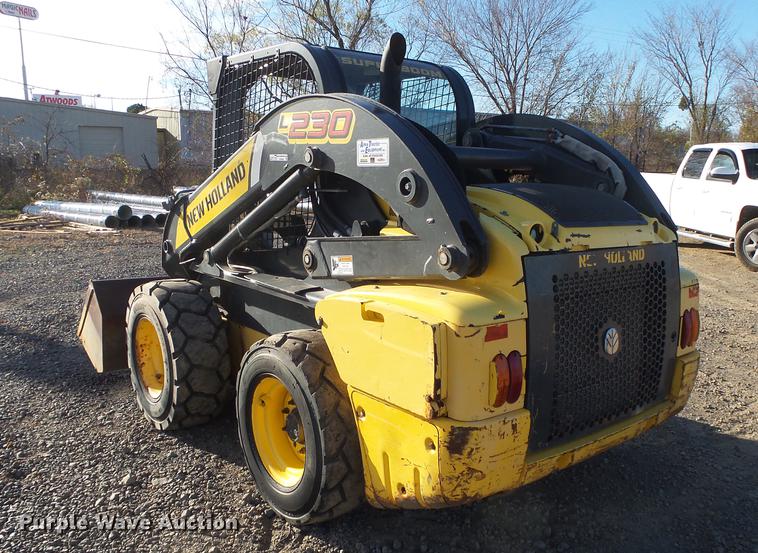 image for item DS9645 2012 New Holland L230 skid steer