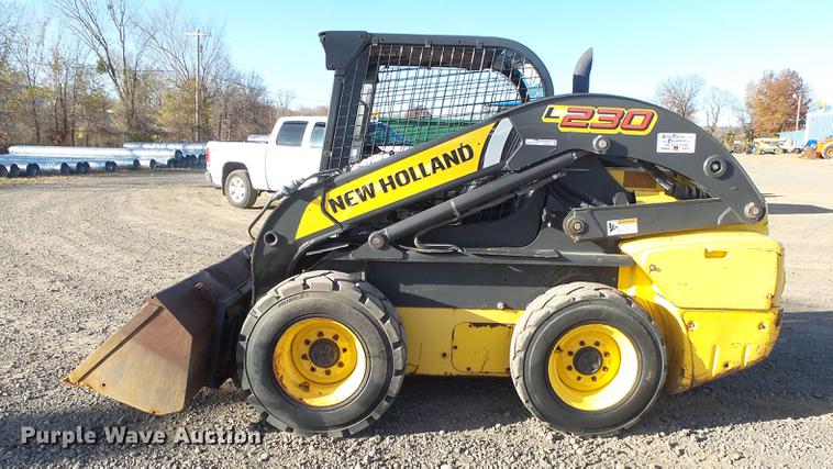 image for item DS9645 2012 New Holland L230 skid steer