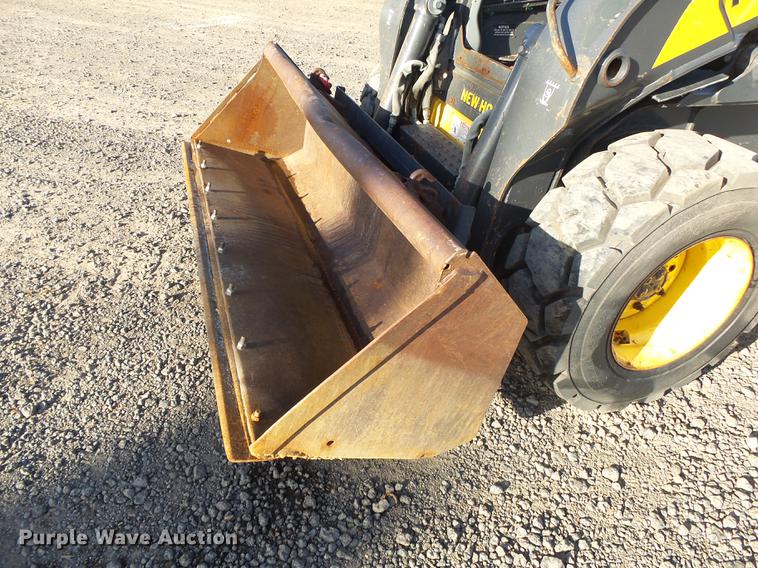 image for item DS9645 2012 New Holland L230 skid steer