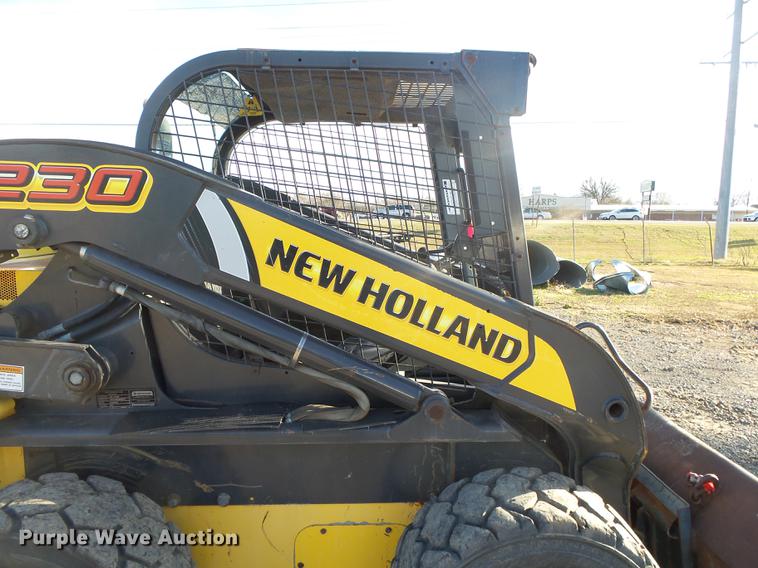 image for item DS9645 2012 New Holland L230 skid steer