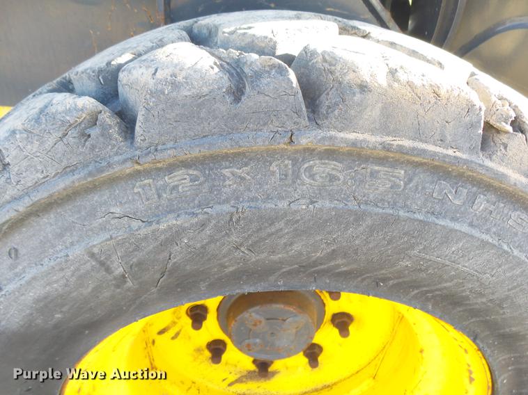 image for item DS9645 2012 New Holland L230 skid steer