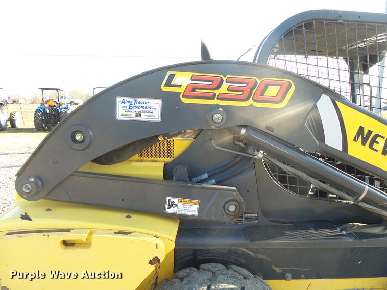 image for item DS9645 2012 New Holland L230 skid steer