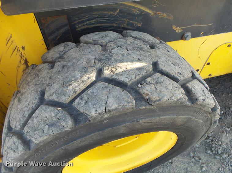 image for item DS9645 2012 New Holland L230 skid steer