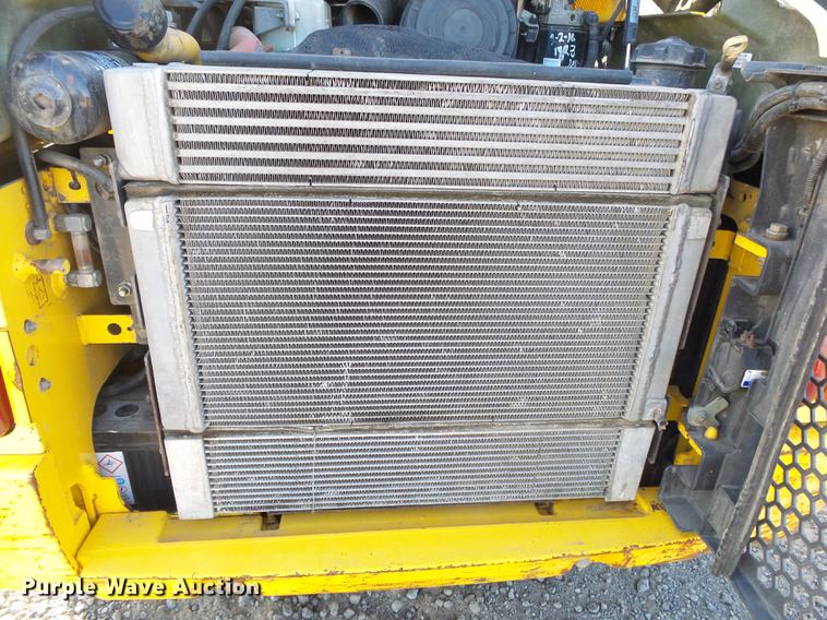 image for item DS9645 2012 New Holland L230 skid steer