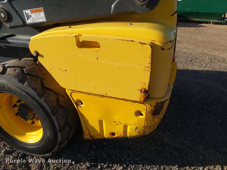 image for item DS9645 2012 New Holland L230 skid steer