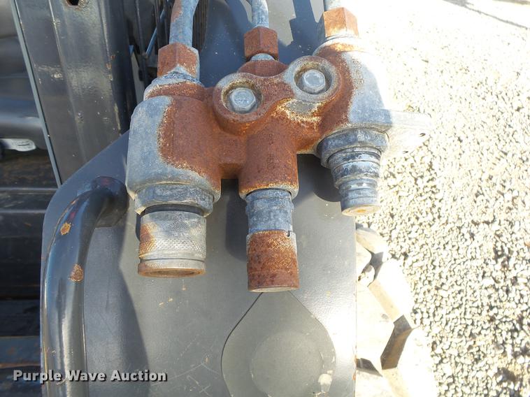 image for item DS9645 2012 New Holland L230 skid steer