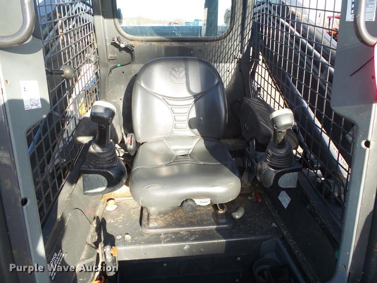 image for item DS9645 2012 New Holland L230 skid steer