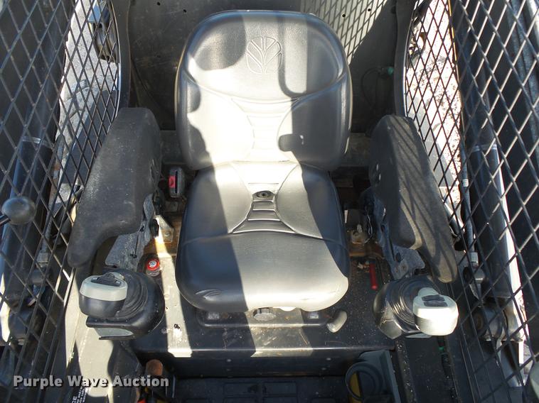 image for item DS9645 2012 New Holland L230 skid steer