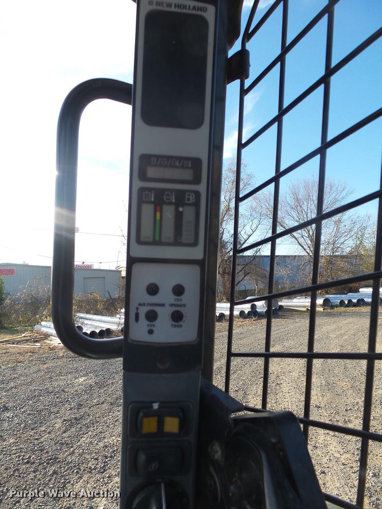 image for item DS9645 2012 New Holland L230 skid steer