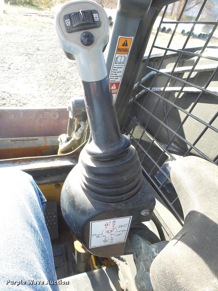 image for item DS9645 2012 New Holland L230 skid steer