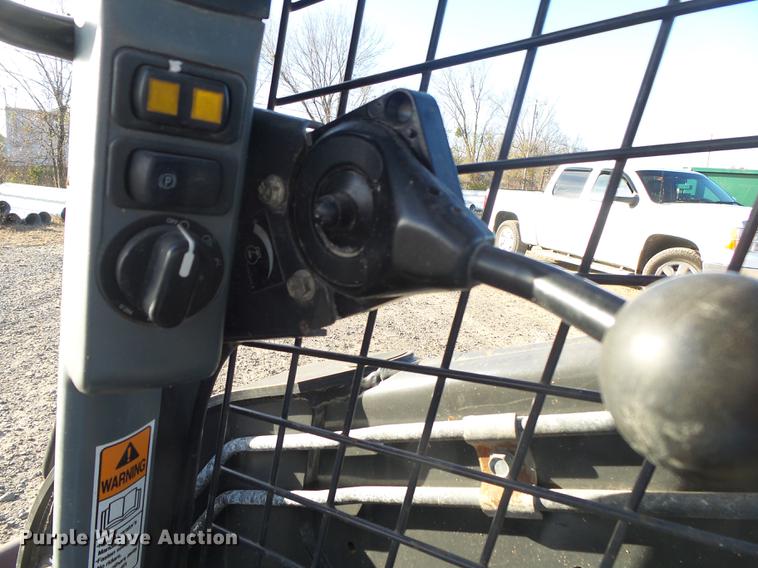 image for item DS9645 2012 New Holland L230 skid steer