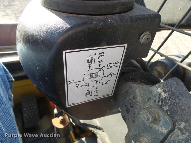 image for item DS9645 2012 New Holland L230 skid steer
