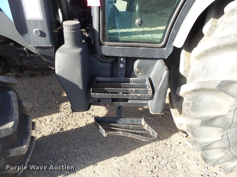 image for item DS9646 2008 New Holland TD80D MFWD tractor