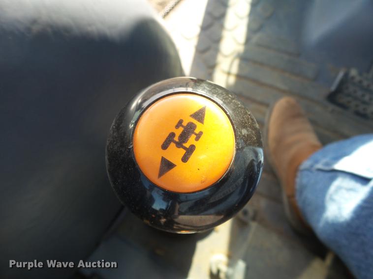 image for item DS9646 2008 New Holland TD80D MFWD tractor