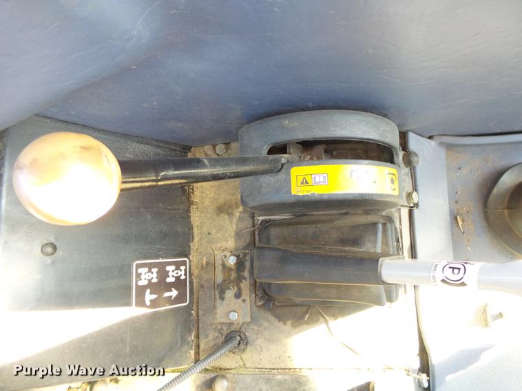 image for item DS9646 2008 New Holland TD80D MFWD tractor