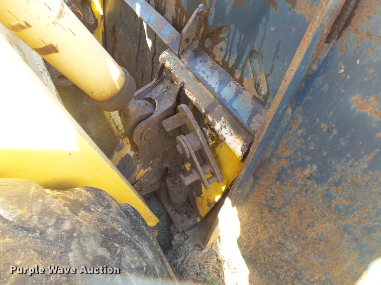 image for item DS9647 2005 Gehl 5640 skid steer