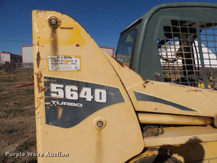 image for item DS9647 2005 Gehl 5640 skid steer