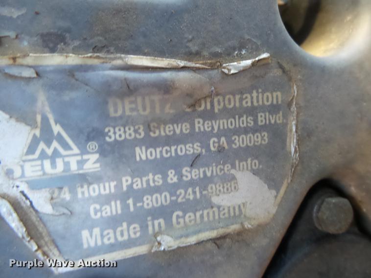 image for item DS9647 2005 Gehl 5640 skid steer