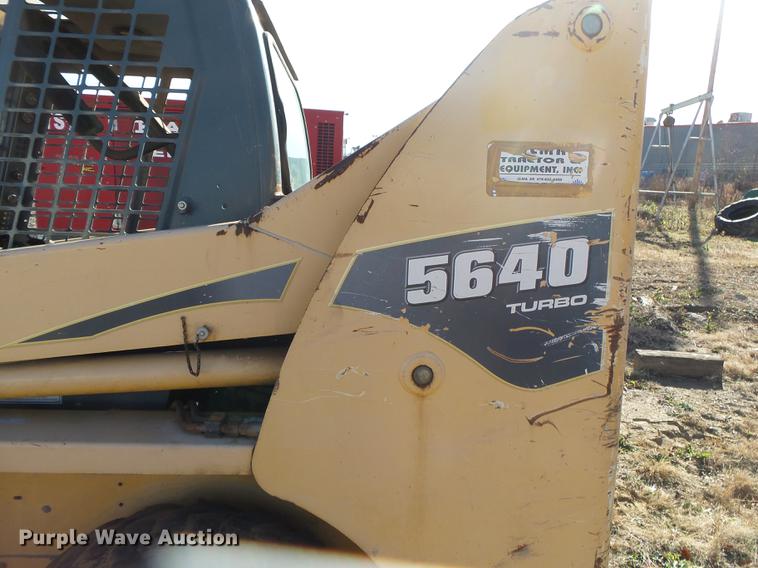 image for item DS9647 2005 Gehl 5640 skid steer