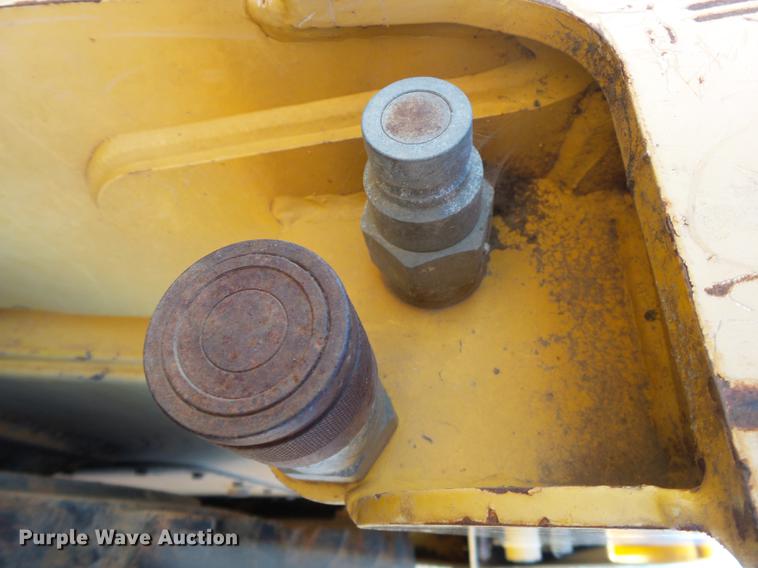 image for item DS9647 2005 Gehl 5640 skid steer