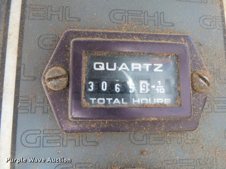 image for item DS9647 2005 Gehl 5640 skid steer