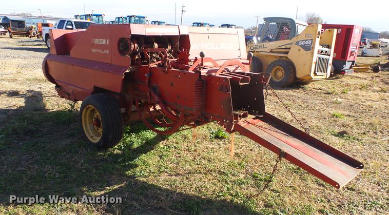 image for item DS9648 1988 New Holland 311 square baler