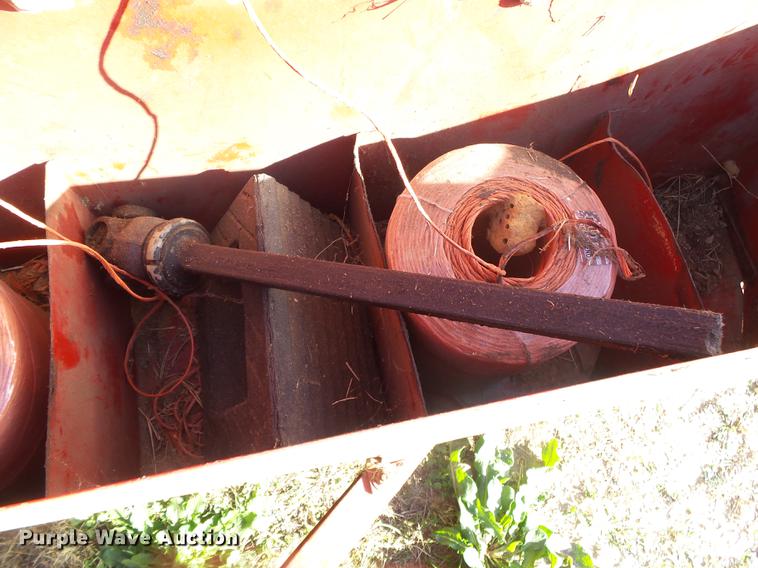 image for item DS9648 1988 New Holland 311 square baler