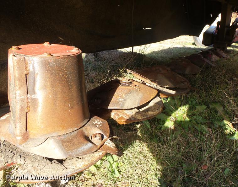 image for item DS9649 New Holland 617 disc mower