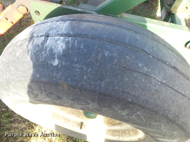 image for item DS9649 New Holland 617 disc mower