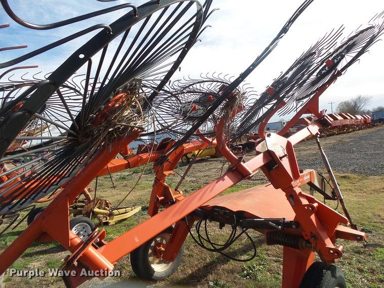 image for item DS9652 Kuhn SR110 Speed hay rake