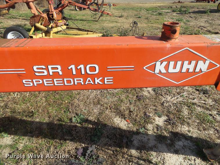 image for item DS9652 Kuhn SR110 Speed hay rake