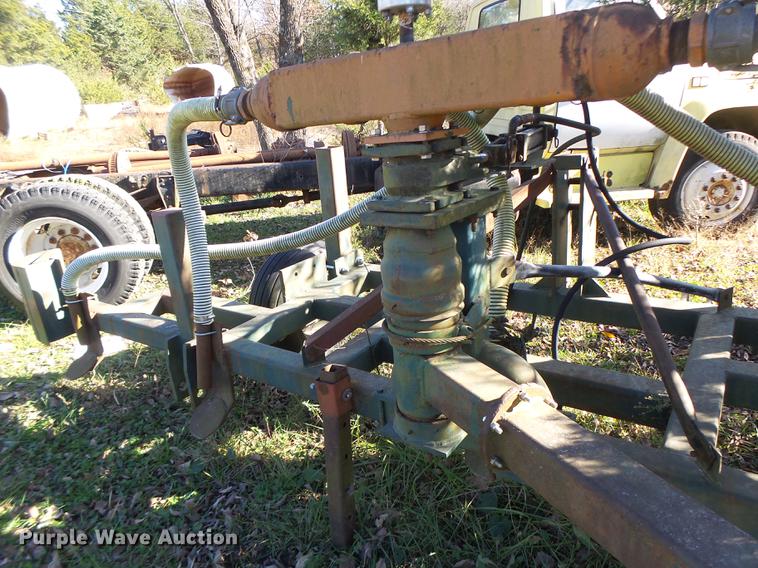 image for item DT9944 Liquid fertilizer applicator toolbar