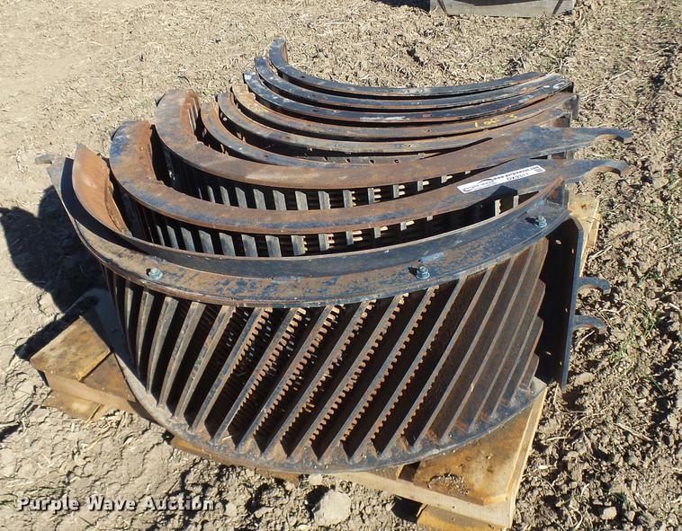 image for item DX9311 Lowen small wire concaves