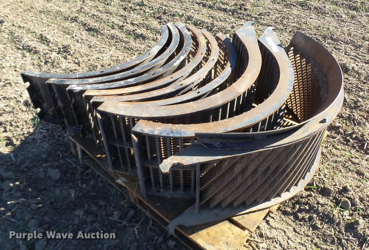 image for item DX9311 Lowen small wire concaves