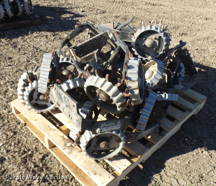 image for item DX9312 (23) Martin floating row cleaners