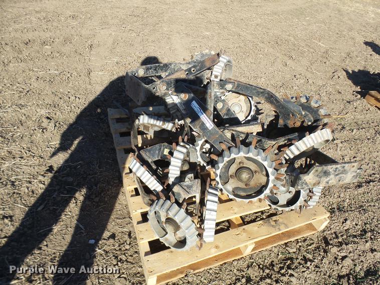 image for item DX9312 (23) Martin floating row cleaners