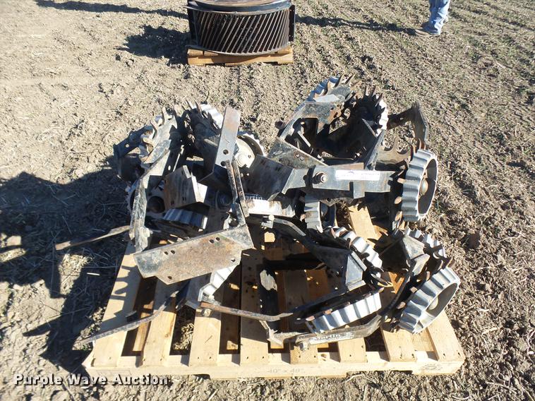 image for item DX9312 (23) Martin floating row cleaners