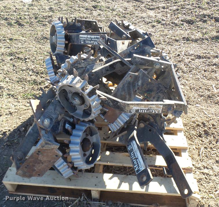 image for item DX9312 (23) Martin floating row cleaners